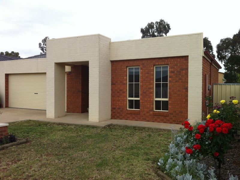 2 Gaethan Drive, Swan Hill VIC 3585