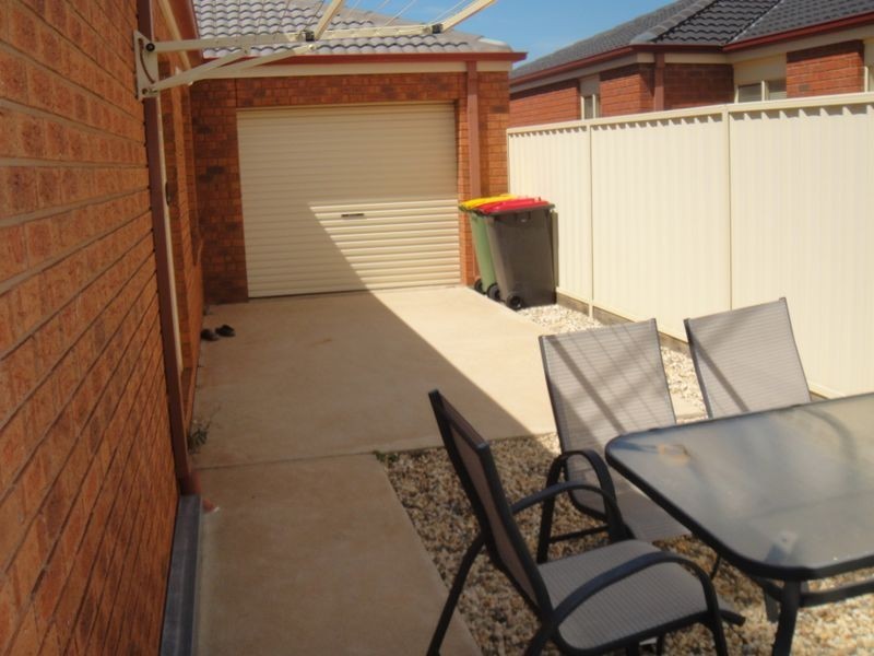 2 Gaethan Drive, Swan Hill VIC 3585