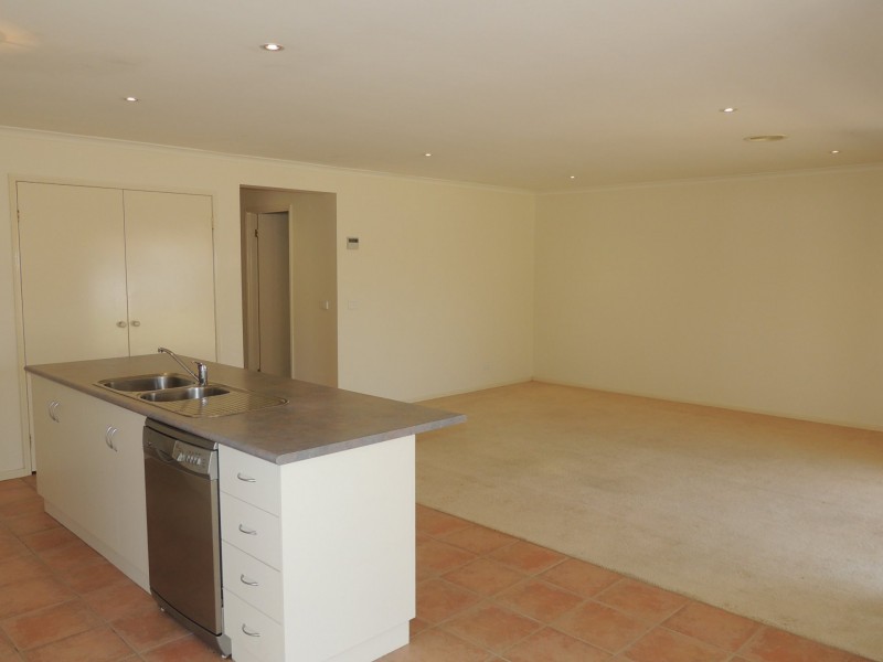 5 Gaethan Drive, Swan Hill VIC 3585