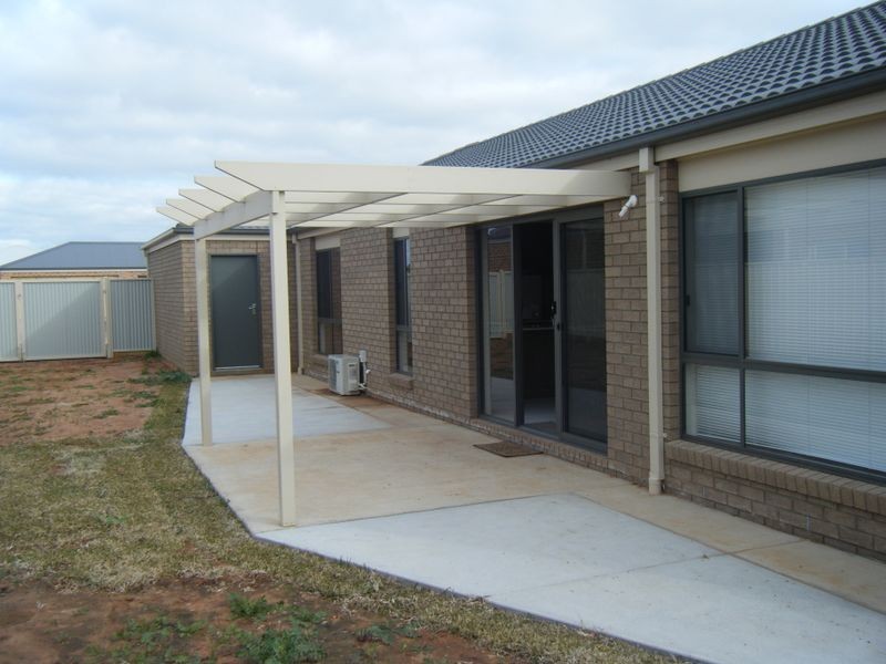 4 Cassia Way, Swan Hill VIC 3585
