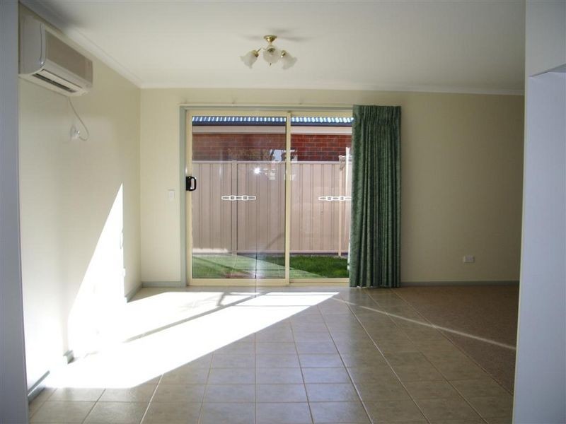 1/64 Gray Street, Swan Hill VIC 3585