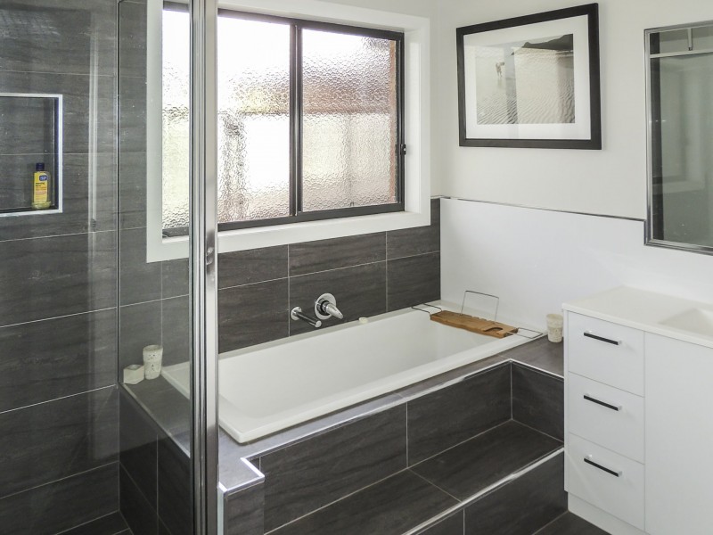 12 Saltbush Drive, Swan Hill VIC 3585