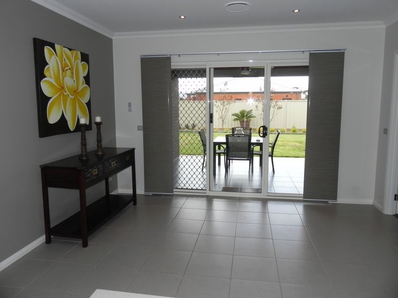 8 Dundas Lane, Swan Hill VIC 3585