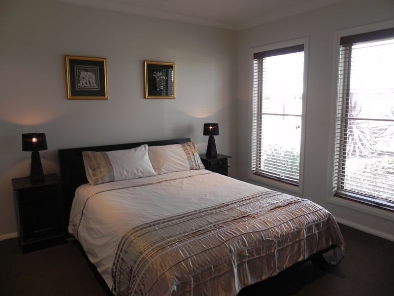 8 Dundas Lane, Swan Hill VIC 3585