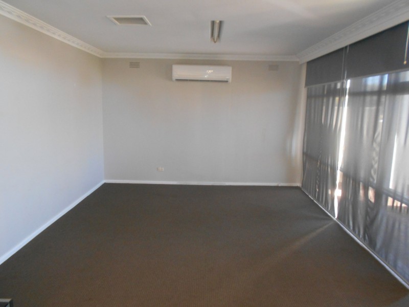 10 Holloway Grove, Swan Hill VIC 3585