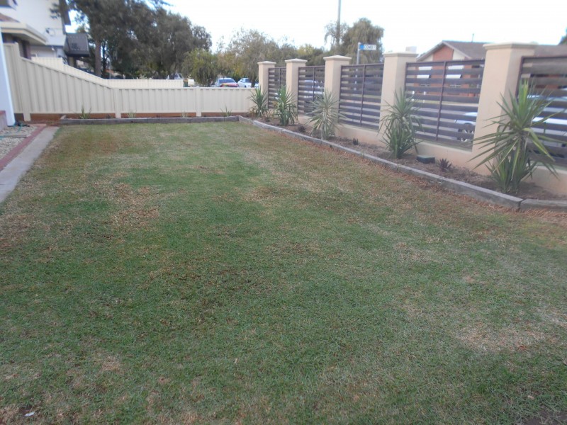 10 Holloway Grove, Swan Hill VIC 3585