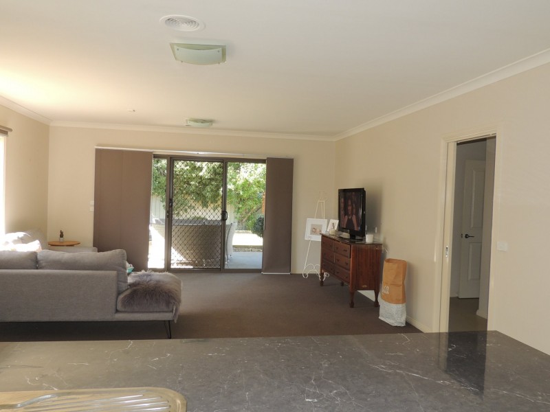 6 Hakea Street, Swan Hill VIC 3585