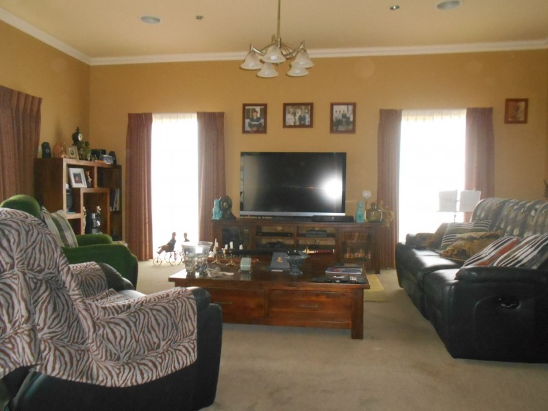 6 Barnett Street, Swan Hill VIC 3585