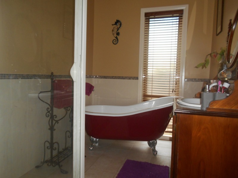 6 Barnett Street, Swan Hill VIC 3585