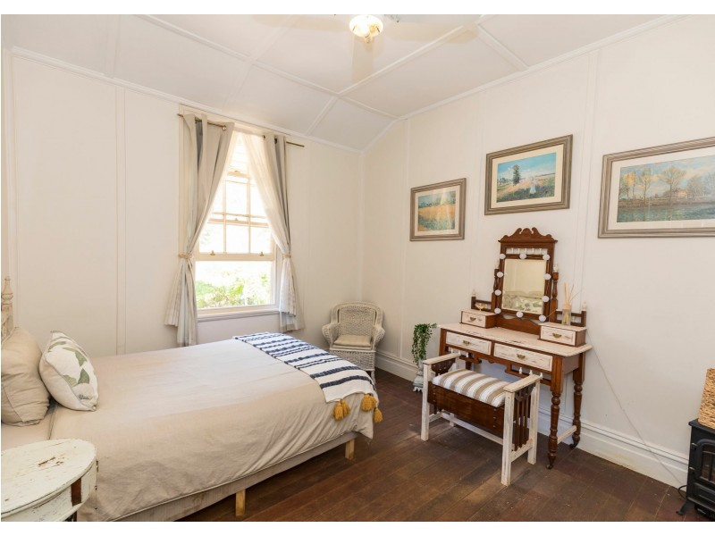 11 School Hill Road, Nyah VIC 3594