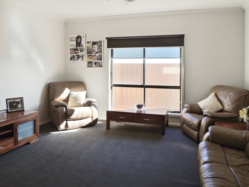 34 Dumosa Drive, Swan Hill VIC 3585