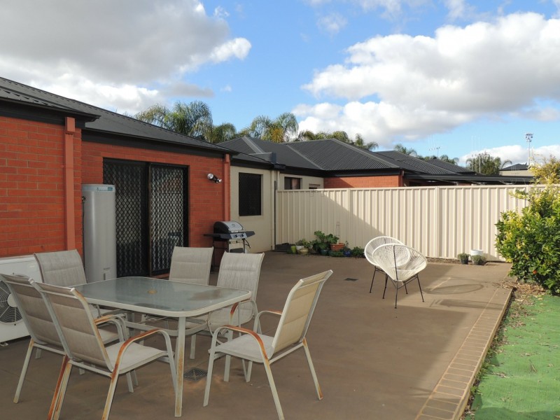 7 Betts Court, Swan Hill VIC 3585