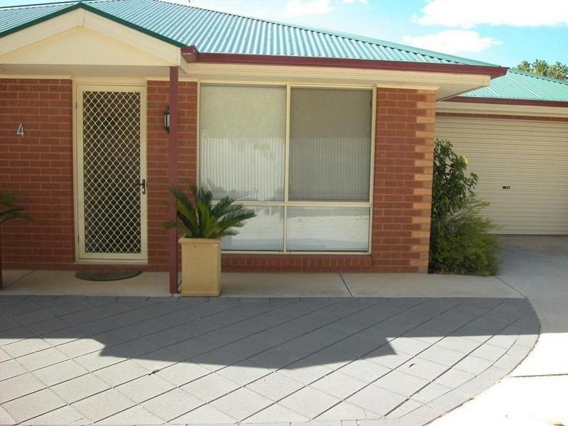 4/131 Stradbroke Avenue, Swan Hill VIC 3585