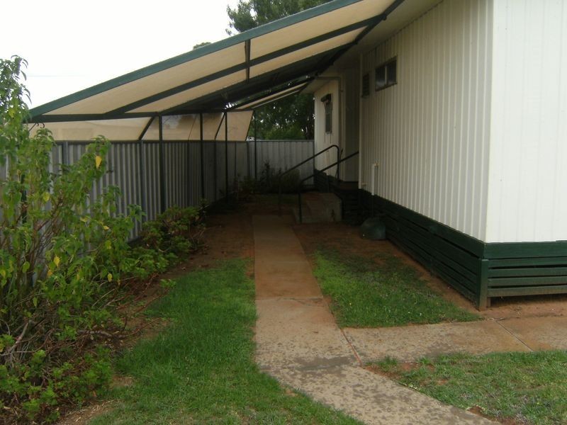 15 Bruton Grove, Swan Hill VIC 3585