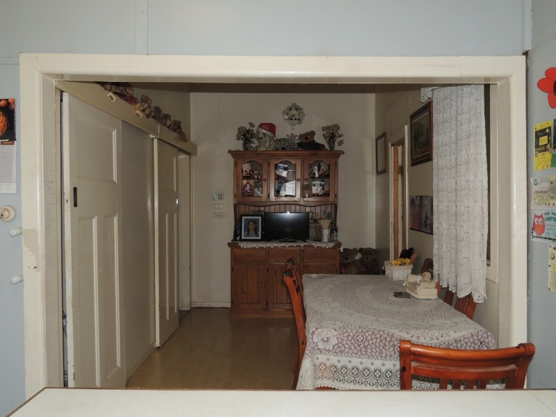 33 Railway Avenue, Sea Lake VIC 3533