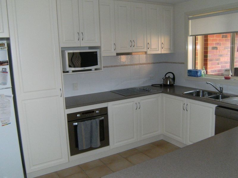 2/13 Melis Court, Swan Hill VIC 3585