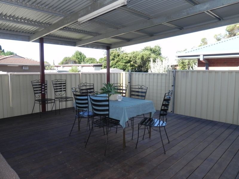 53 Stradbroke Avenue, Swan Hill VIC 3585