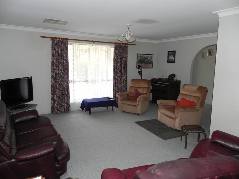 20 Poole Boulevard, Swan Hill VIC 3585