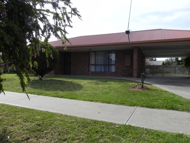 20 Poole Boulevard, Swan Hill VIC 3585