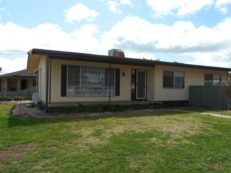 25 Standen Street, Swan Hill VIC 3585