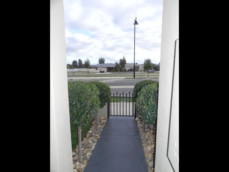 6 Tower Avenue, Swan Hill VIC 3585