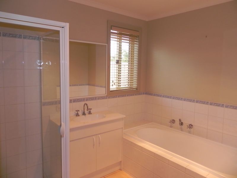 15 Adams Road, Swan Hill VIC 3585