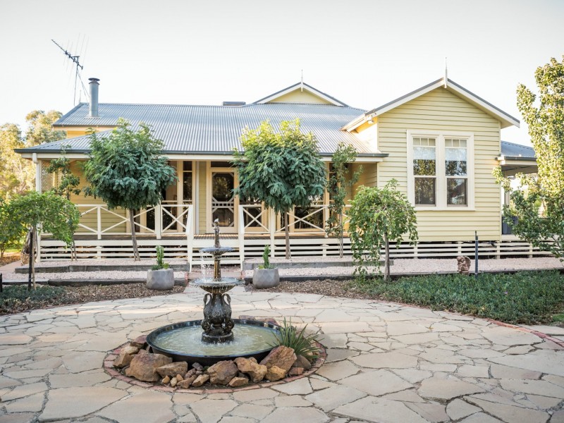 41 Prince Road, Swan Hill VIC 3585