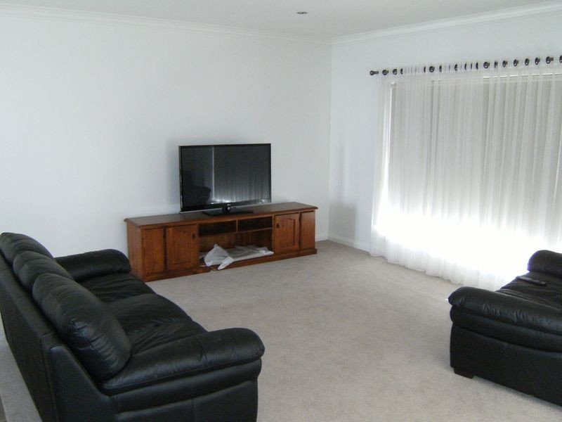 6 Heath Lane, Swan Hill VIC 3585