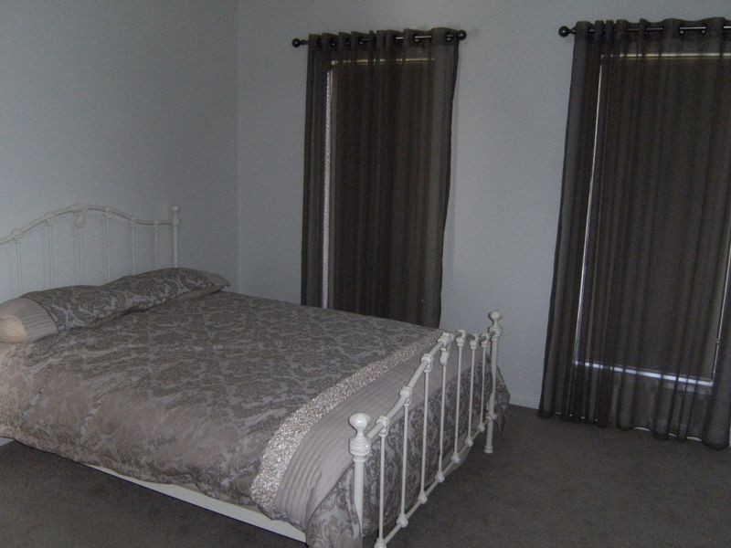 6 Heath Lane, Swan Hill VIC 3585