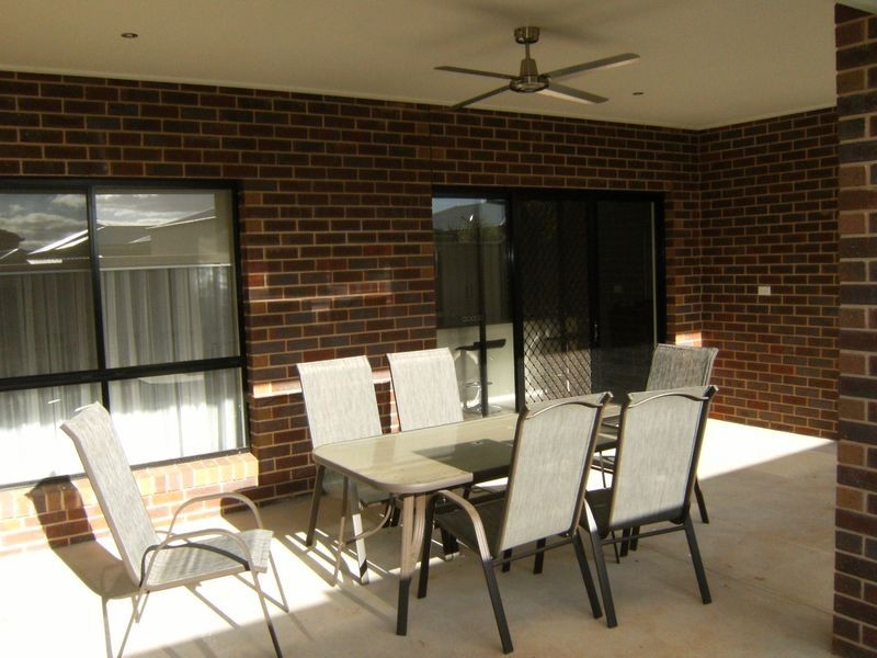 6 Heath Lane, Swan Hill VIC 3585