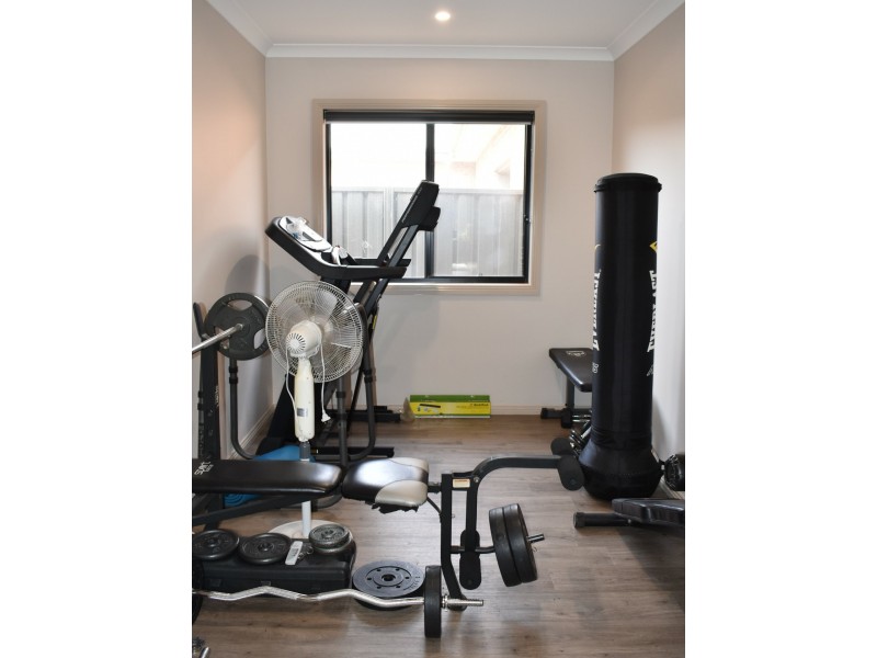 12 Sandalwood Avenue, Swan Hill VIC 3585