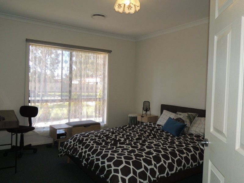 11 Boobialla Drive, Swan Hill VIC 3585