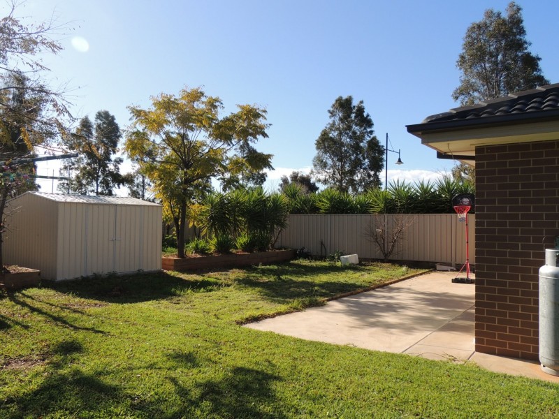 11 Boobialla Drive, Swan Hill VIC 3585