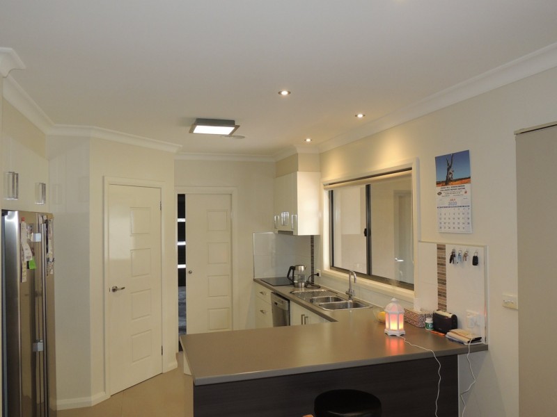 2 Merit Crescent, Swan Hill VIC 3585