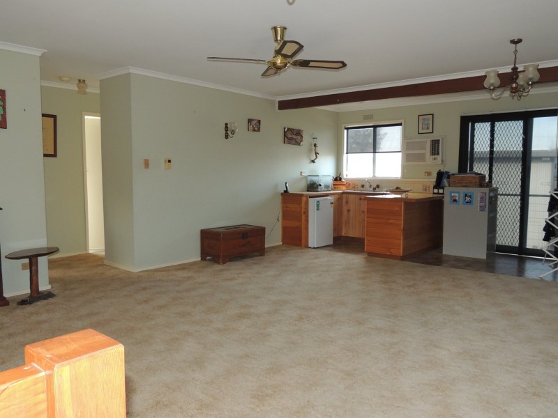 391 Lakeside Drive, Lake Boga VIC 3584