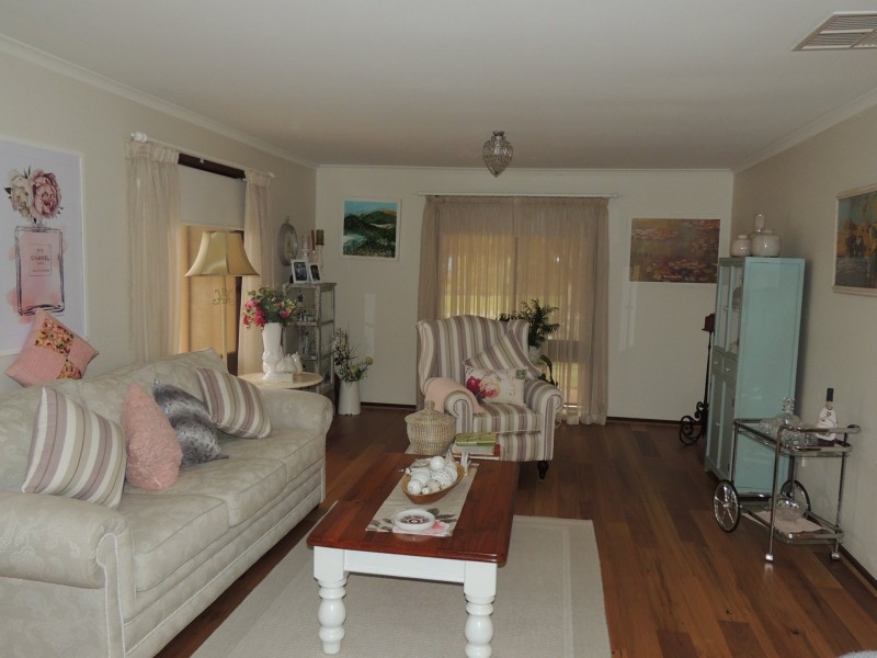 62 Parkview Drive, Swan Hill VIC 3585