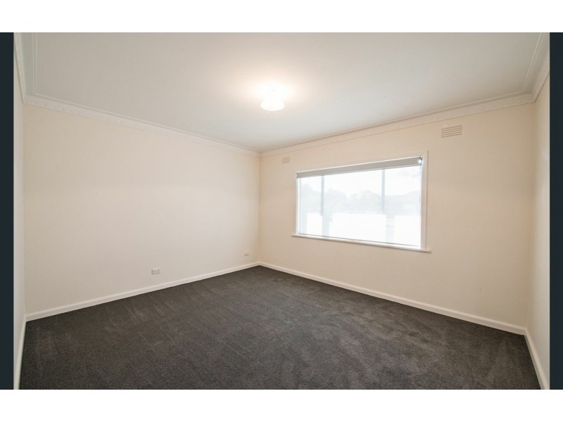 176 Stradbroke Avenue, Swan Hill VIC 3585