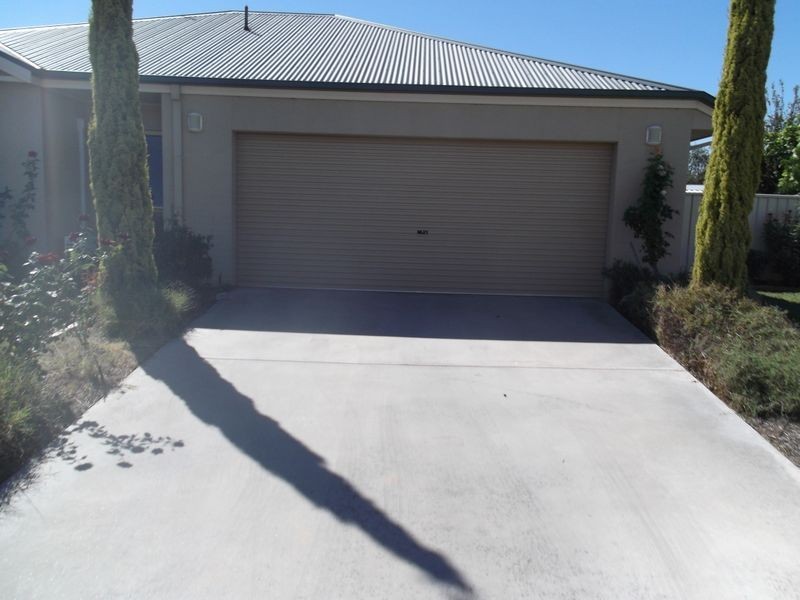 12 Cutri Drive, Swan Hill VIC 3585