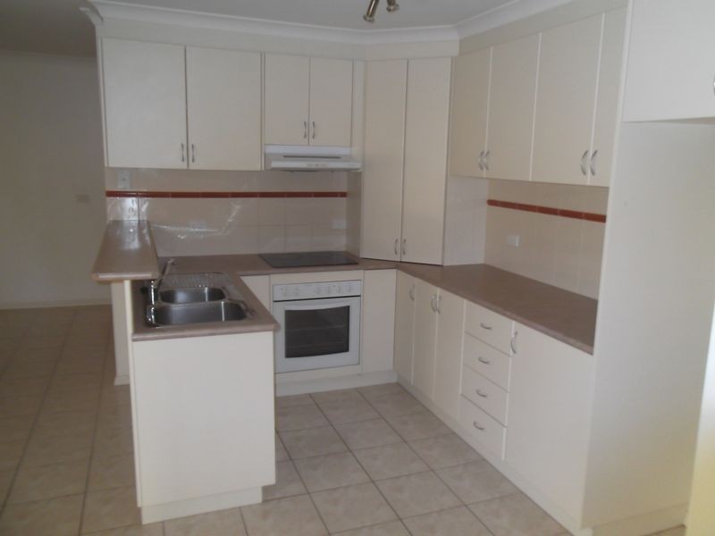 4/131 Stradbroke Avenue, Swan Hill VIC 3585