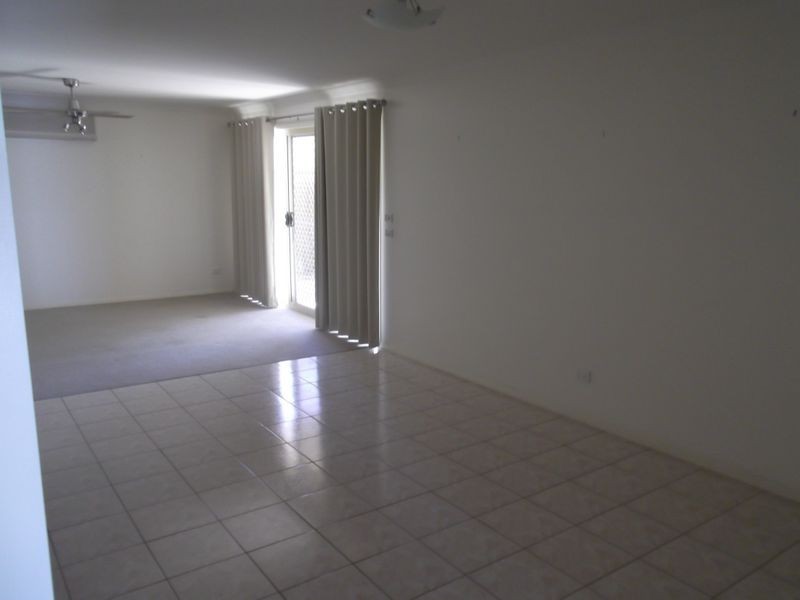 4/131 Stradbroke Avenue, Swan Hill VIC 3585