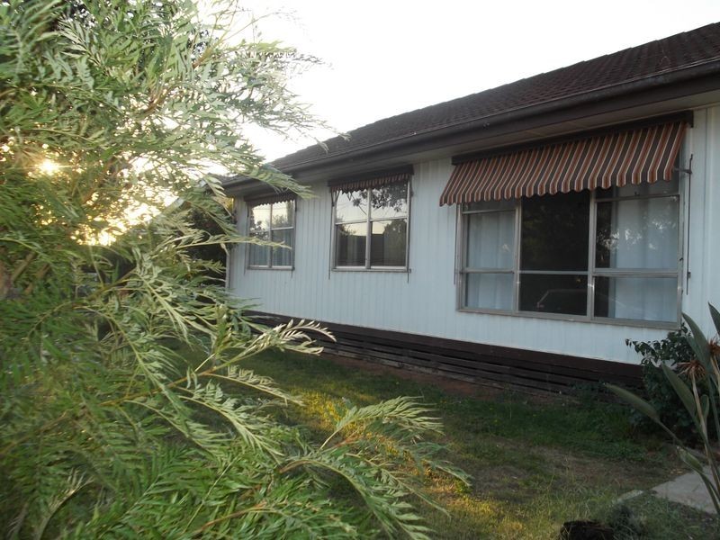 10 McAdam Court, Swan Hill VIC 3585