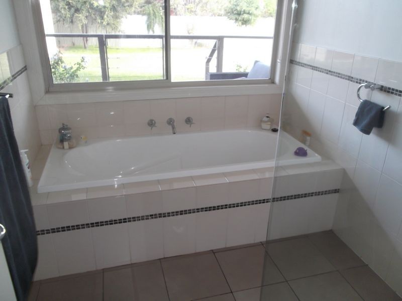 51 Donnington Street, Swan Hill VIC 3585