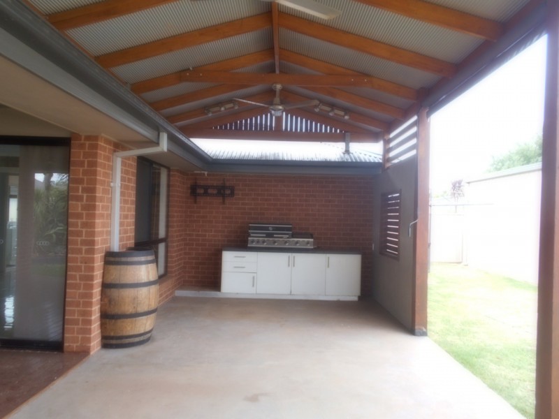 13 Redgum Street, Swan Hill VIC 3585