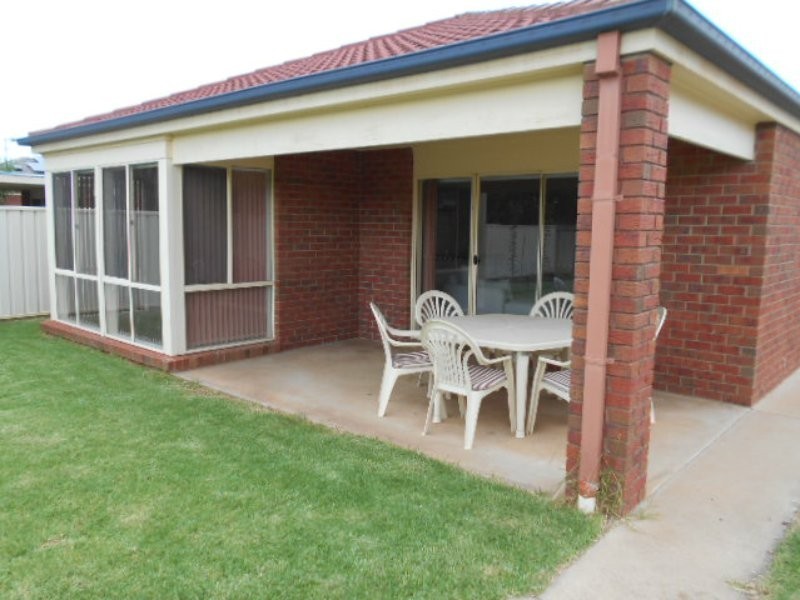 5 Gaethan Drive, Swan Hill VIC 3585