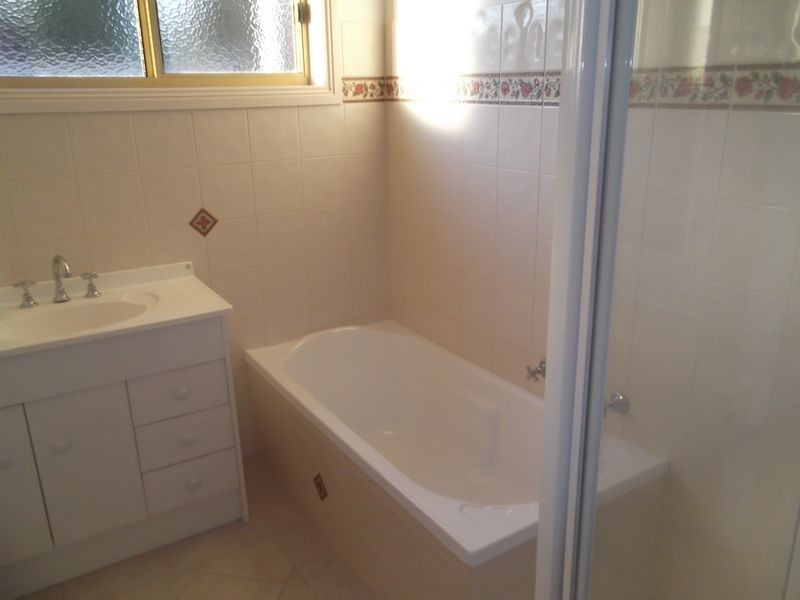 2/6 Cedar Court, Swan Hill VIC 3585