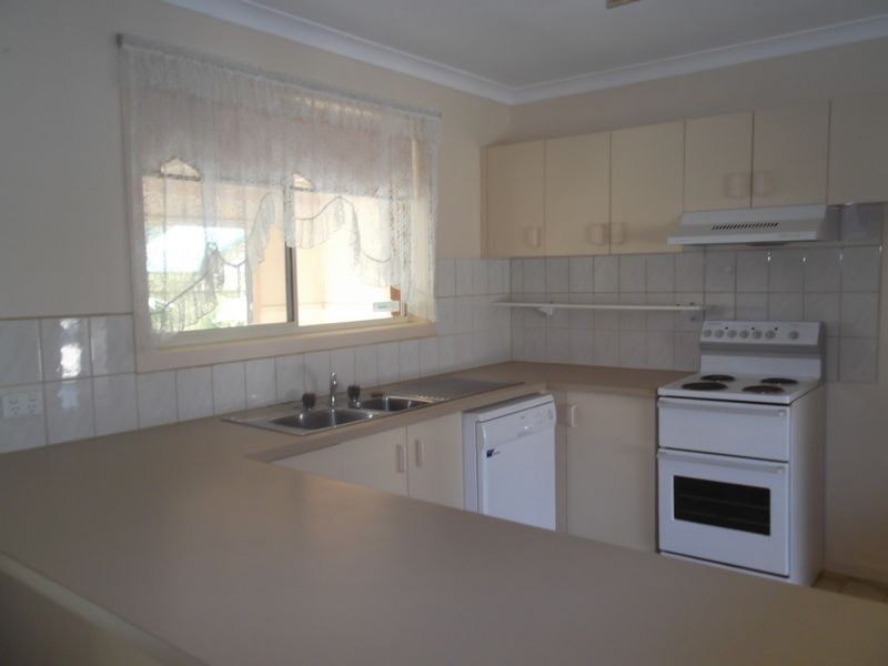 9 Ledwidge Court, Swan Hill VIC 3585