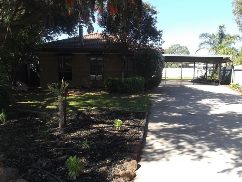 33 Mellor Grove, Swan Hill VIC 3585