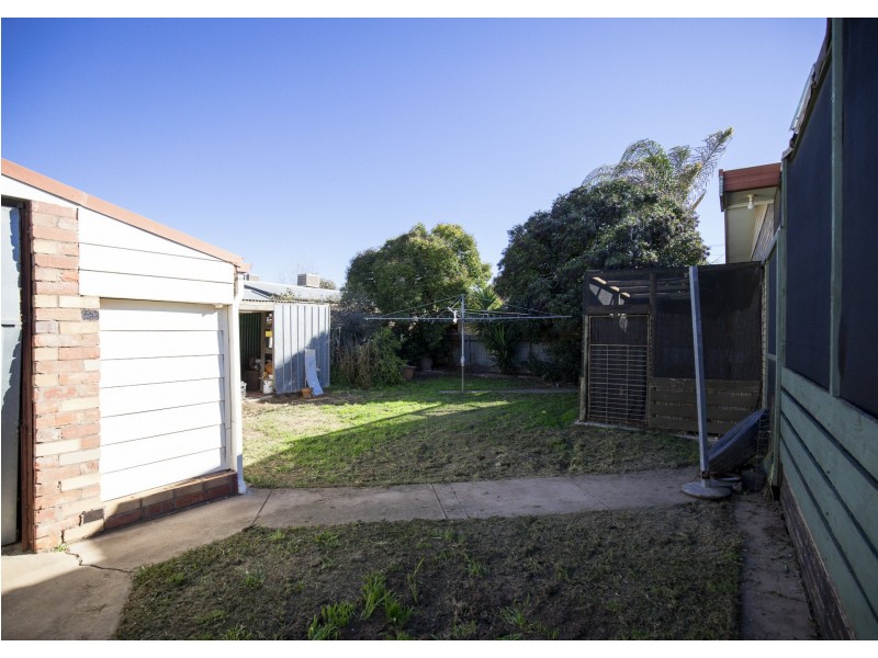 17 Pascoe Street, Swan Hill VIC 3585