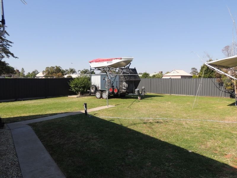 43 Harrison Crescent, Swan Hill VIC 3585