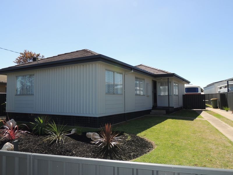 43 Harrison Crescent, Swan Hill VIC 3585
